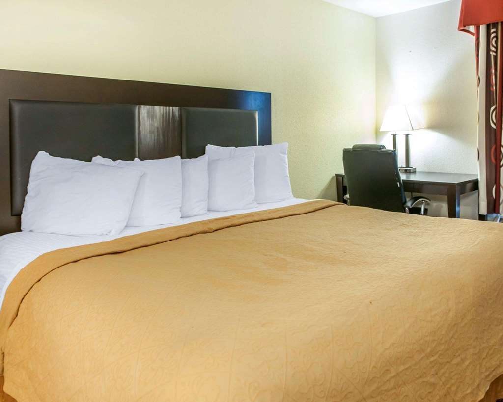 Quality Inn Bloomington Near University Værelse billede